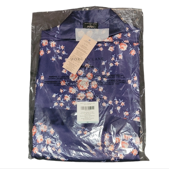 Morgan Lane Women’s Satin Navy Floral Robe - Picture 5 of 11